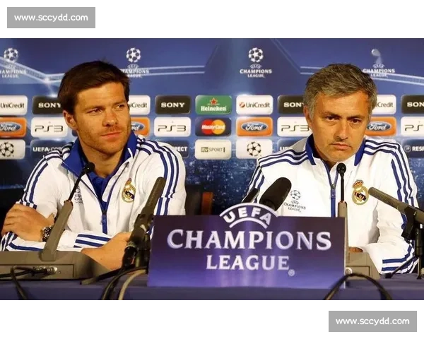 穆尼奥斯：师从皇马传奇，阿隆索点燃青春风暴