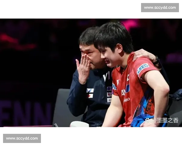 张本智和赛场狂飙四川方言喊爸递衣服 网友笑称:语言系统卡 bug 了! 张本智和赛场狂飙四川方言喊爸递衣服 网友笑称:语言系统卡 bug 了!